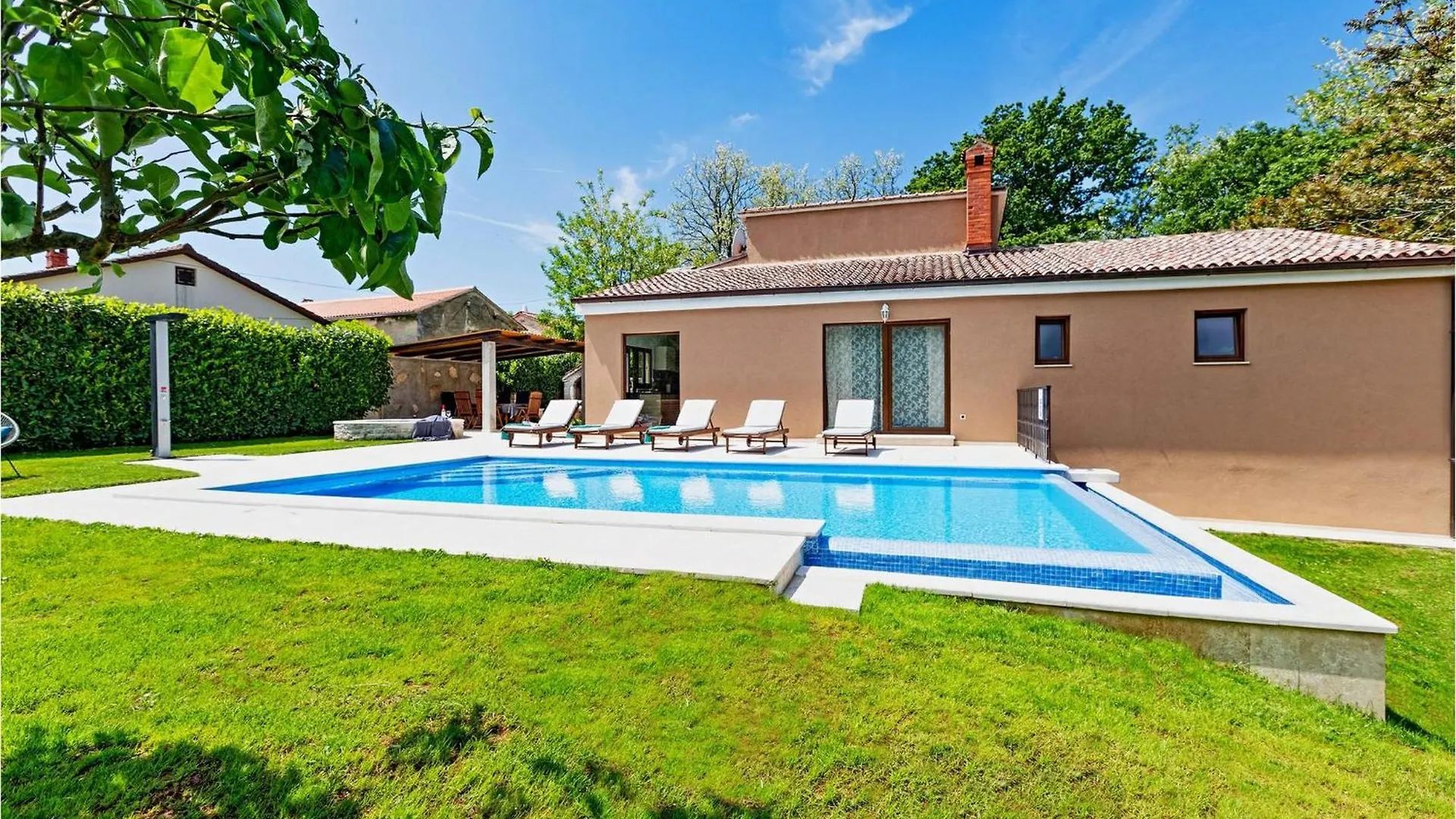 Villa Ferlini